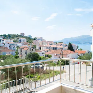 Apartman Horizont, Trogir